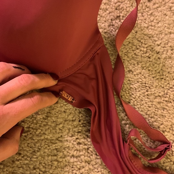 Soft lightly padded t shirt bra size 38C - Picture 2 of 3